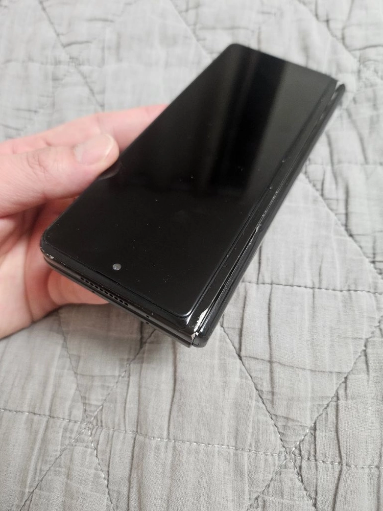 안 펼쳐지는 자급제 삼성 갤럭시 Z 폴드 3 256GB 이미지