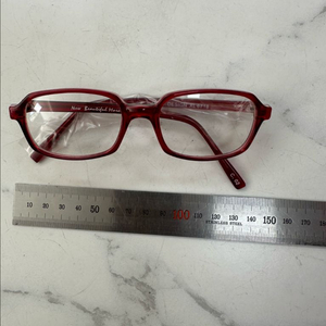 미사용 새상품 이태리 디자인 버건디 사각 뿔테 안경 남녀공용 패션 팝니다 이미지