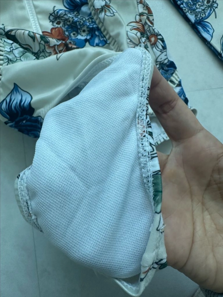 여성 수영복 판매해요. 이미지