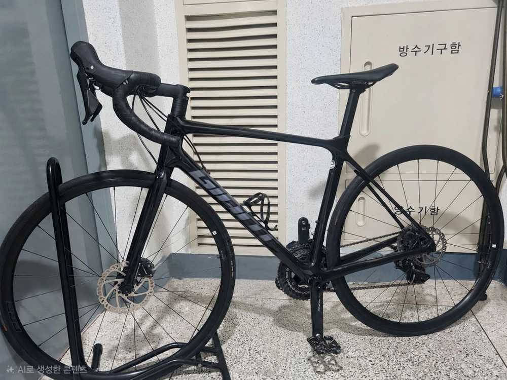 자이언트 풀카본 로드 Tcr tcr 2kom 판매합니다( 마지막가격 ) 이미지
