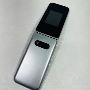 선물용/학생폰/효도폰] 클래식폴더 64GB 실버 8만 판매합니다 폴더폰 이미지