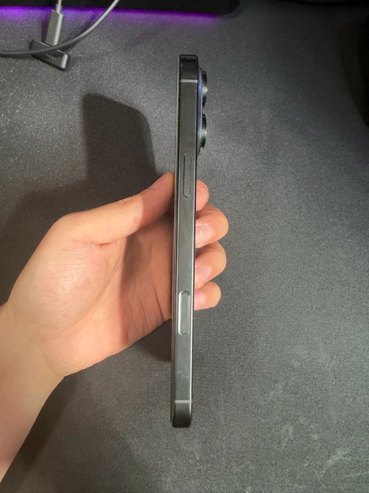 아이폰16프로맥스 블랙티타늄 256GB 이미지