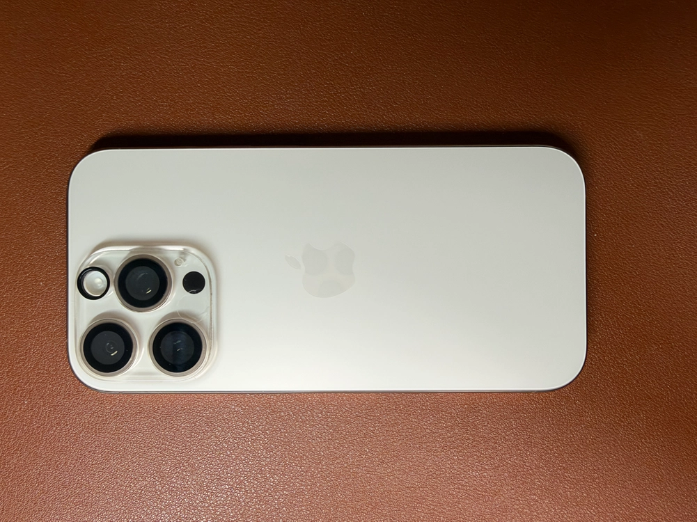 아이폰 16 프로 데저트 티타늄 256GB 팝니다. 이미지