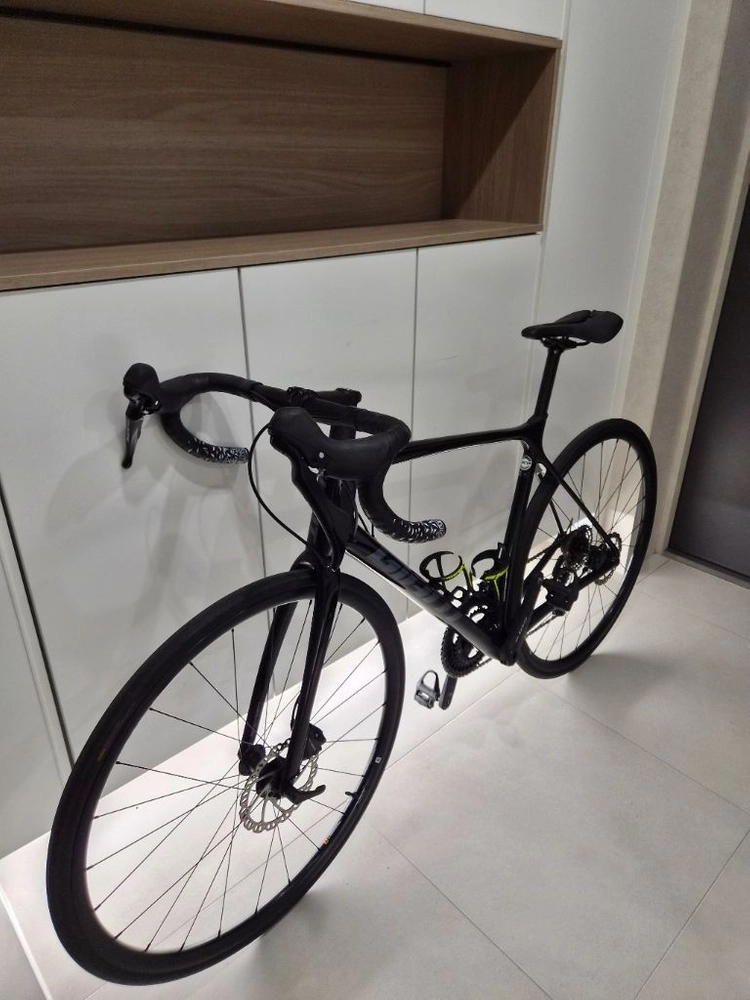 자이언트 TCR 어드밴스 2 KOM 풀카본 로드자전거 이미지