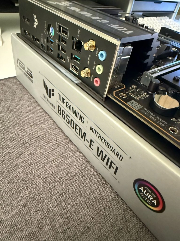 asus b650em-e wifi 이미지