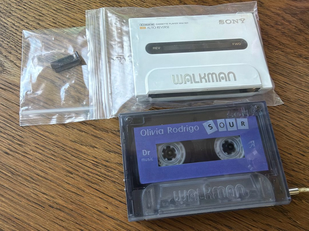 Sony WM-501 투명 워크맨 카세트 레이어 판매 합니다 이미지