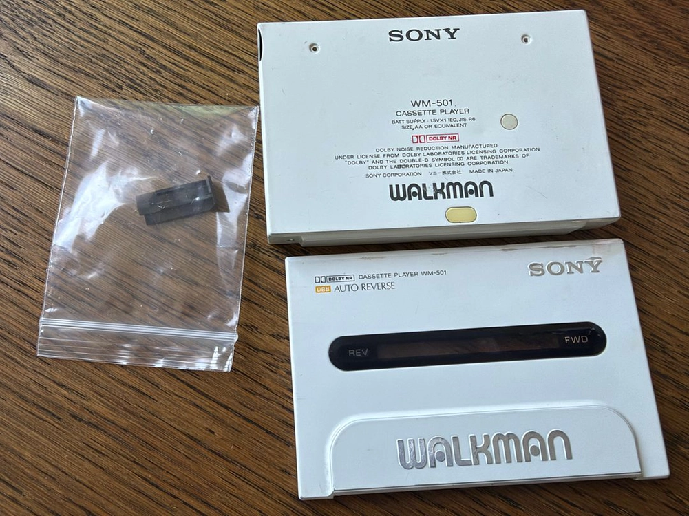 Sony WM-501 투명 워크맨 카세트 레이어 판매 합니다 이미지
