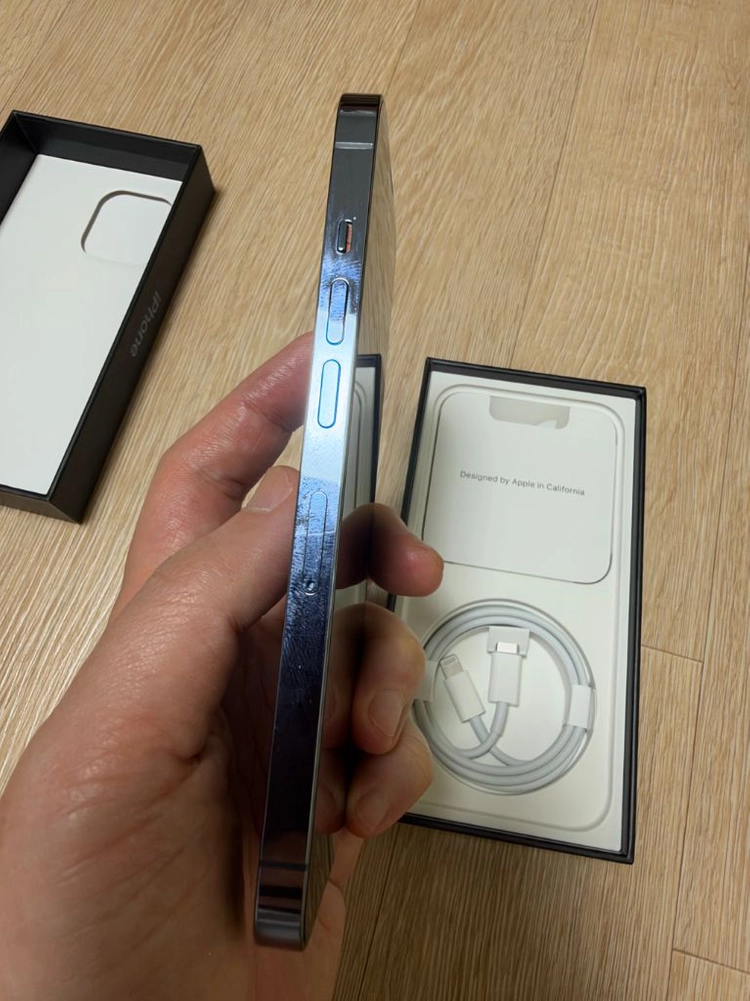아이폰 13 프로 256gb 시에라블루 이미지