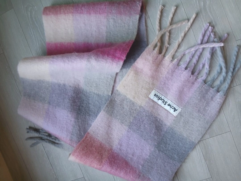 Acne Studios 아크네 체크 머플러 이미지
