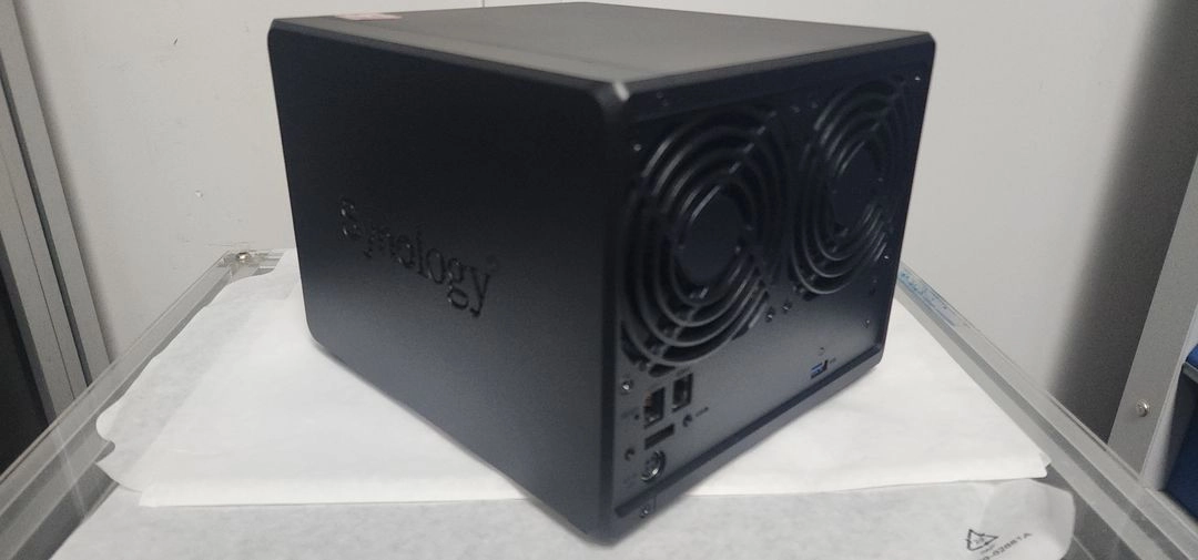 [새상품급] 시놀로지 DS920+ 4베이 나스 서버+씨게이트 바라쿠다 나스전용HDD 8TB X 4개 총32TB 이미지