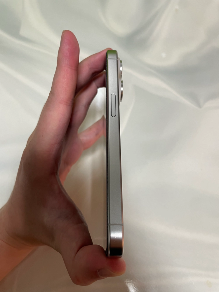 아이폰15프로 128gb 실버 자급제 이미지