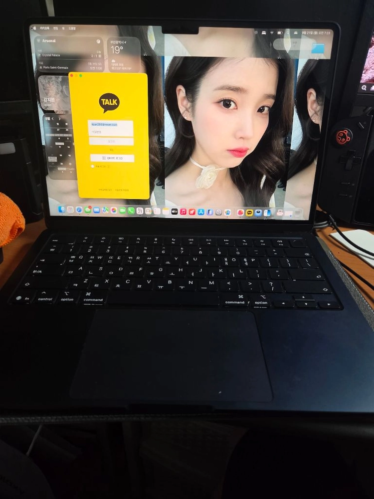 맥북에어 M5 13인치 기본 판매합니다. 이미지