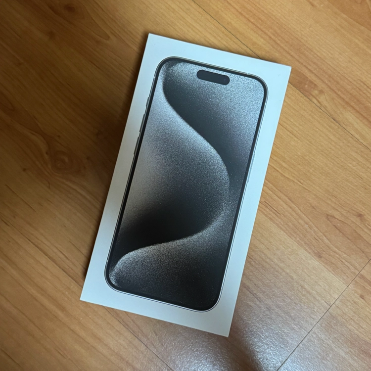 아이폰15 프로 128GB 화이트 이미지