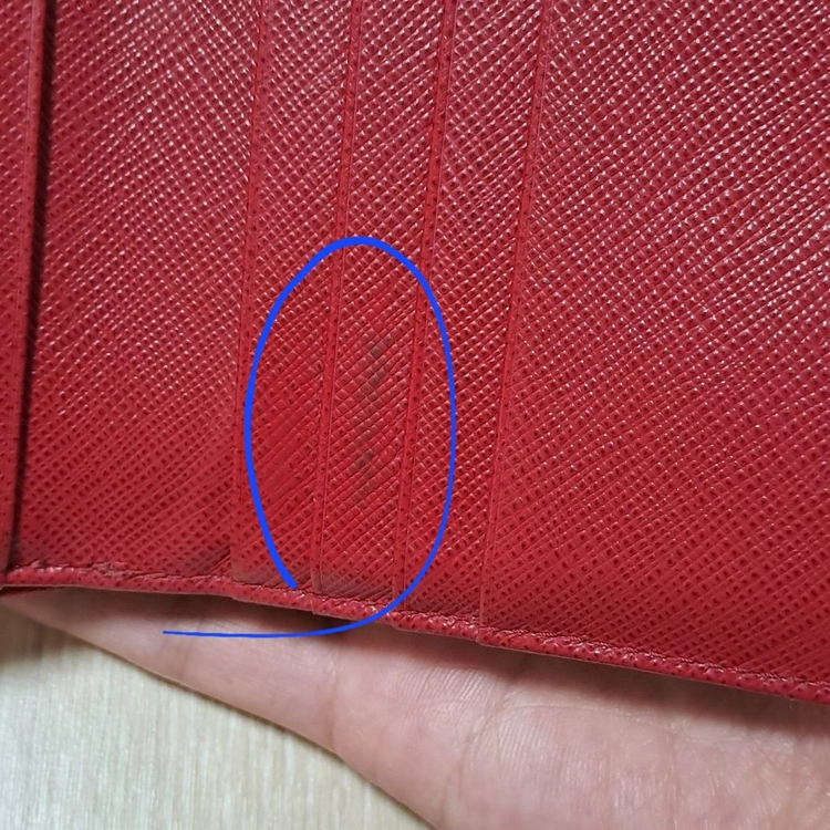 [100%/정품] 프라다 사피아노 메탈 컴팩트 지퍼 반지갑 레드, 프라다지갑,프라다반지갑 이미지