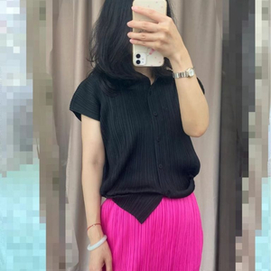플리츠플리즈 반팔 셔츠탑 블랙~ 이미지