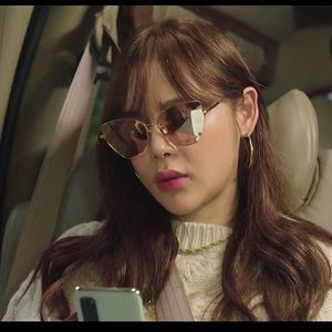박시연 홍홀 선글라스 이미지