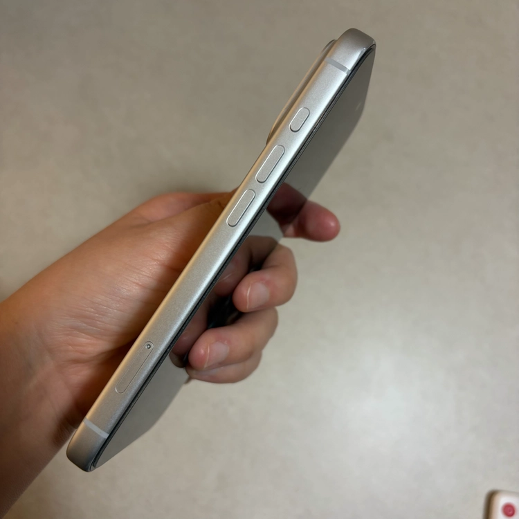 아이폰17프로 256GB 실버 (배터리100 / S급) 이미지