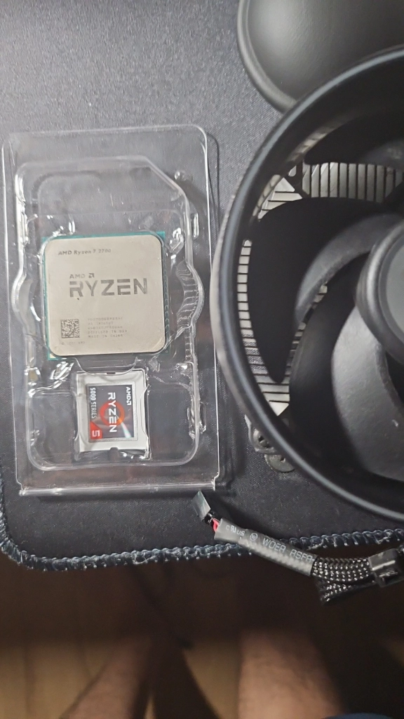 라이젠 2700 cpu + 쿨러,서멀라이트 새제품 이미지