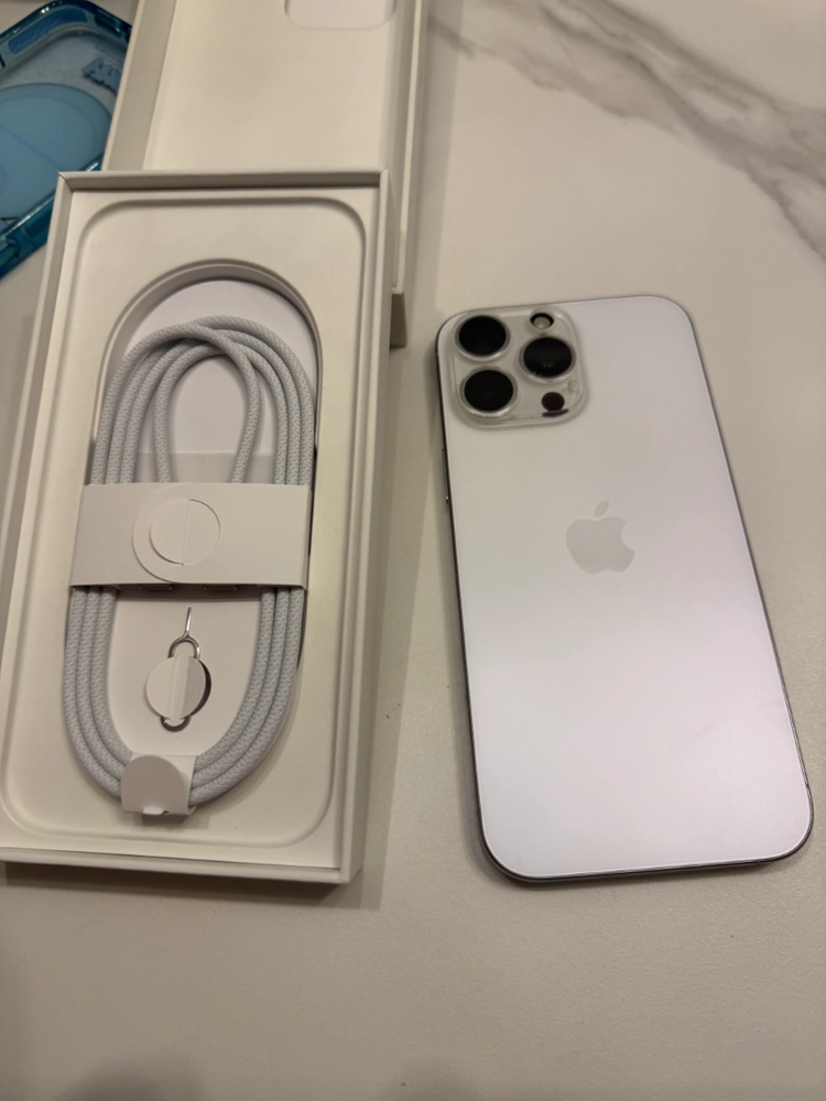 아이폰 16 프로 맥스 화이트 256GB 풀박스 S급 이미지