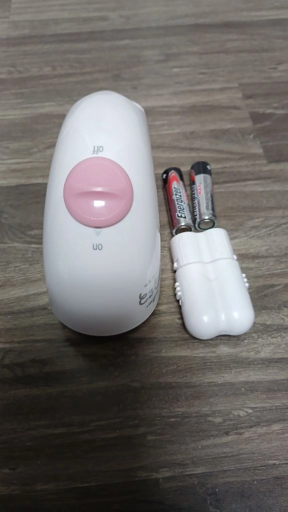 핑크 보풀 털뭉치 제거기 건전지사용 이미지