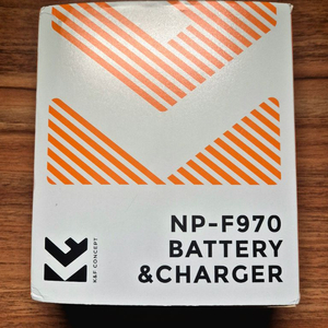 K&F CONCEPT NP-F970 배터리 & 충전기 이미지