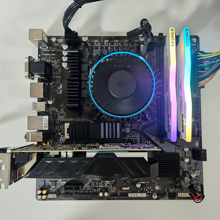 인텔 i5-12400F + B660M DS3H DDR4 이미지