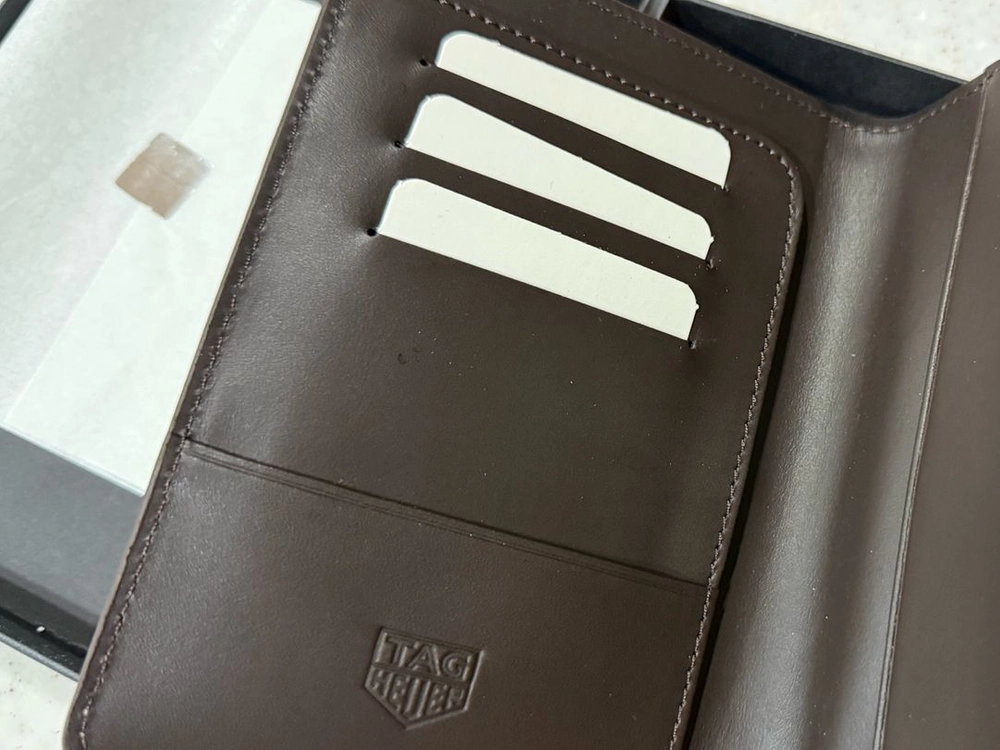 테그호이어 패스포트 카드지갑 신품 판매합니다 이미지