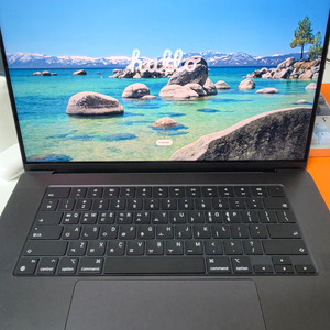 맥북 m4 pro 16인치 48GB 1TB 팝니다. 이미지