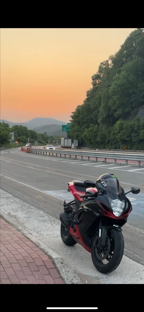 gsx r600 이미지