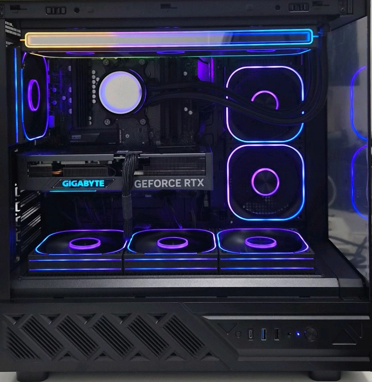 9800x3d, 5070ti 올블랙 미사용 새pc팝니다 이미지