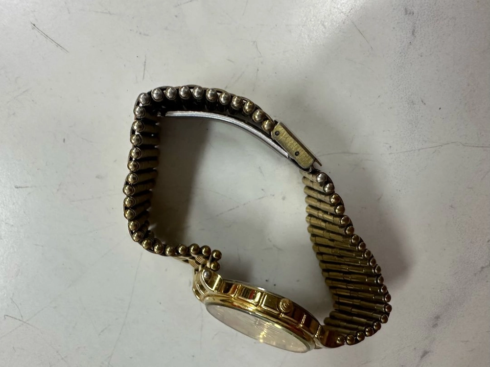 희귀 아놀드바시니 18K 골드크라운 스위스무브 32mm 남녀공용 골드 메탈시계 배터리교체 정상작동 빈티지워치 판매 이미지