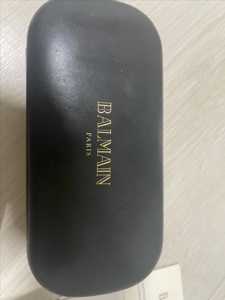 선글라스 발망 이미지