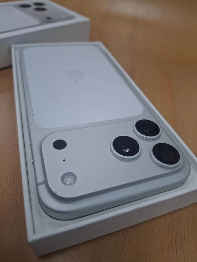 애플 아이폰 17 프로맥스 실버 512GB 공기계 판매합니다. 이미지