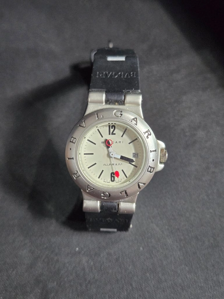 빈티지 불가리 BVLGARI 여성용 쿼츠 손목시계 판매합니다 - 안심되는 중고거래