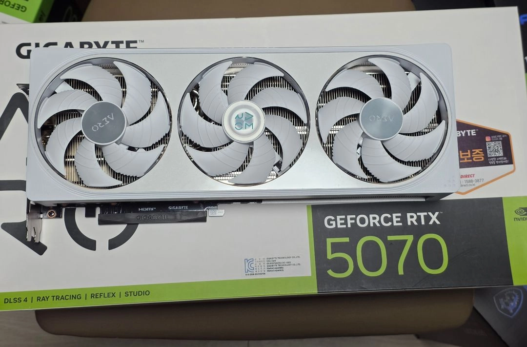 기가바이트 rtx 5070 aero 팝니다 - 안심되는 중고거래