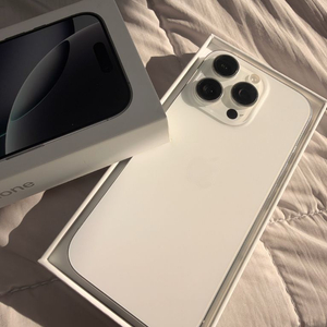 아이폰16pro 256 실버 s급 이미지