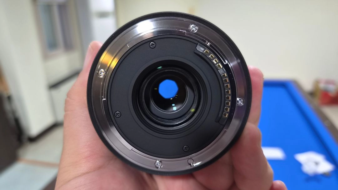 캐논R50V렌즈킷(RF-S 14-30) +시그마 18-50 렌즈 세트로 판매합니다 - 안심되는 중고거래