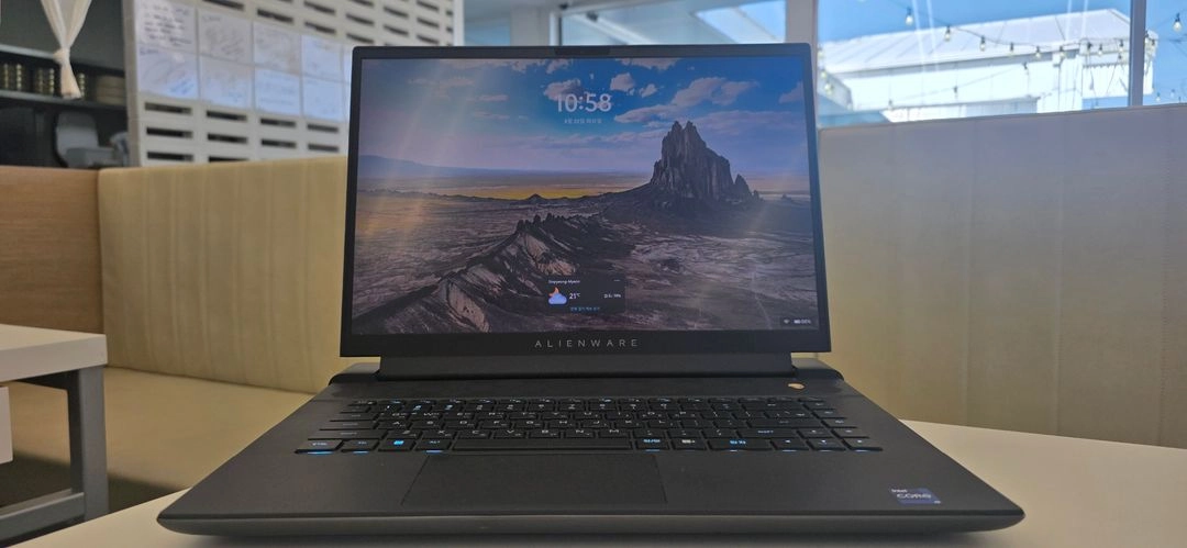 델에일리언웨어M16 4070 i9 32GB QHD 게이밍노트북(새배터리) 이미지
