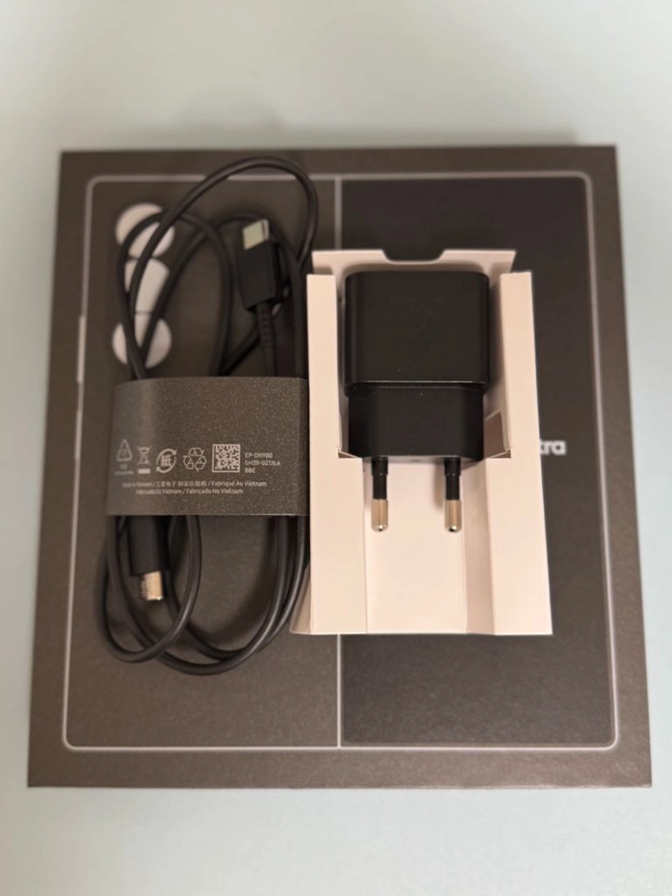 갤럭시Z폴드8 울트라 256GB 그라파이트 이미지