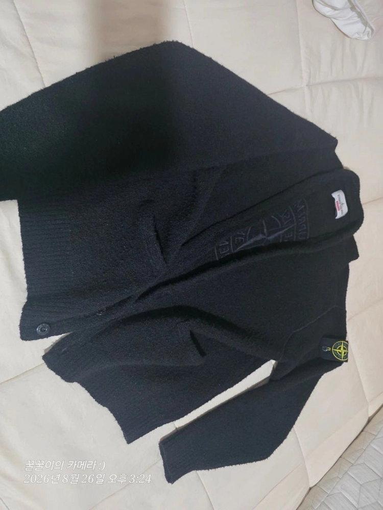 슈프림x스톤아일랜드 부클 가디건 블랙 -23FW 이미지