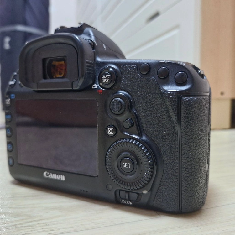 캐논 EOS 5D Mark IV 이미지