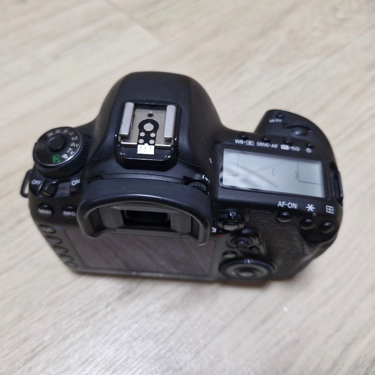 캐논 EOS 5D Mark IV 이미지