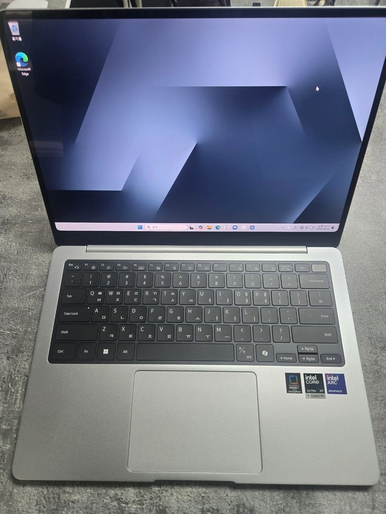 삼성전자 갤럭시북6 단순개봉 풀박스 NT940XJG-KL72S 이미지