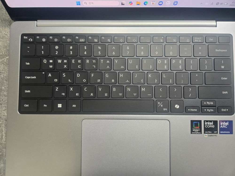 삼성전자 갤럭시북6 단순개봉 풀박스 NT940XJG-KL72S 이미지