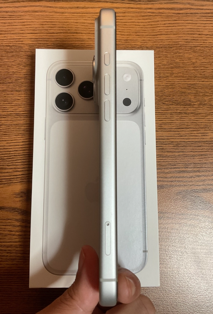 아이폰17 프로맥스 256gb 실버 판매합니다 이미지