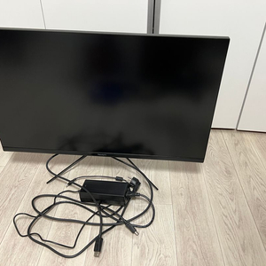 뉴스ync X323K UHD 144Hz IPS 모니터 이미지