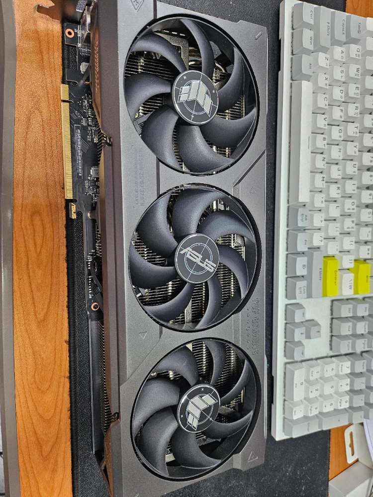 asus rtx 4080 super tuf - 안심되는 중고거래