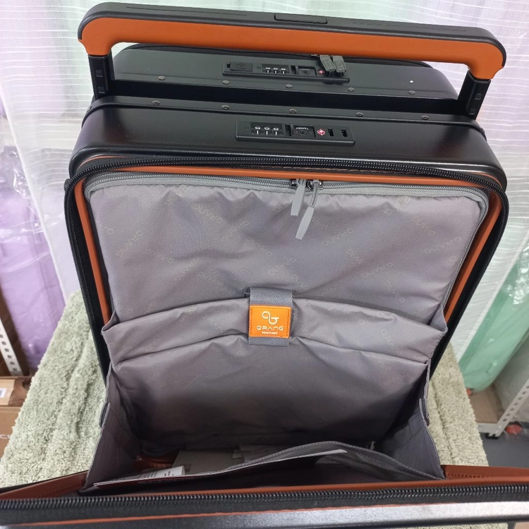 20인치캐리어 바르셀로나 블랙 새상품 신제품 이미지