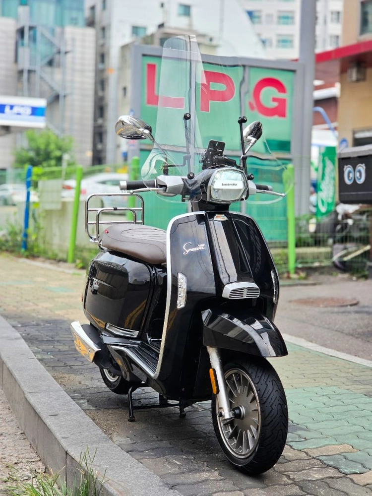 람브레타 v125 스페셜 2020년식 2054km 오토바이 판매합니다 - 안심되는 중고거래