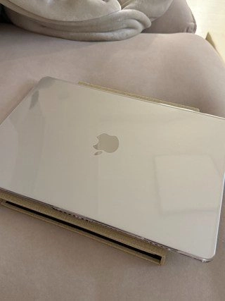 맥북에어M4 15인치 24GB 512GB 상태 S급 - 안심되는 중고거래